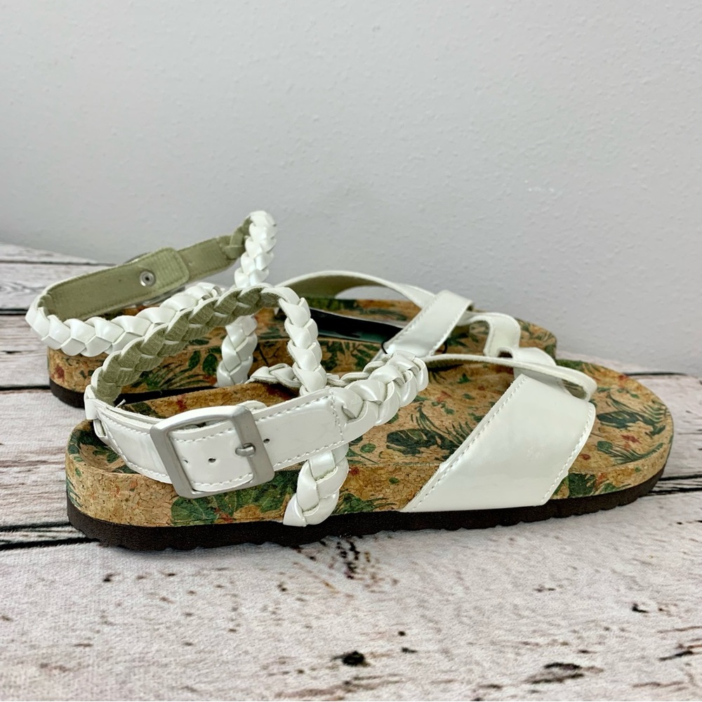 Muk Luks 9 Estelle Terra Turf Pearlescent Sandals Gladiator Ankle Strap Strappy - Picture 3 of 14